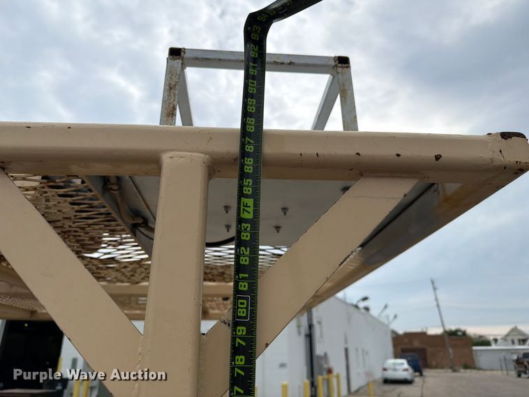 image for item FB5941 2004 Ford F450 Super Duty bucket truck