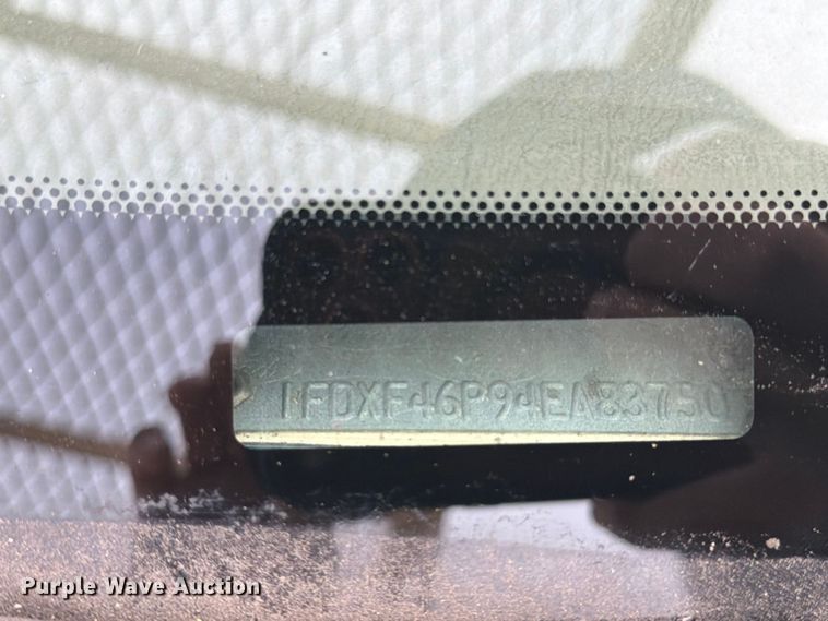 image for item FB5941 2004 Ford F450 Super Duty bucket truck