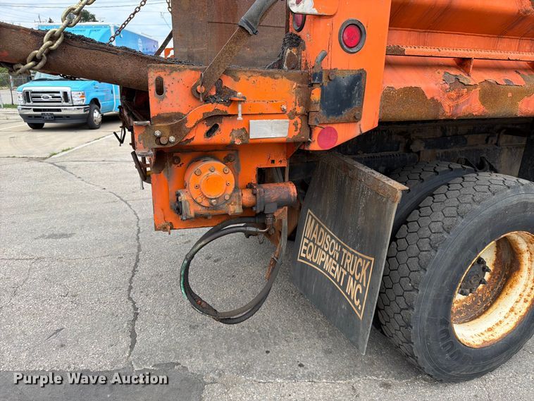 image for item FB5942 2009 International WorkStar 7400 dump truck