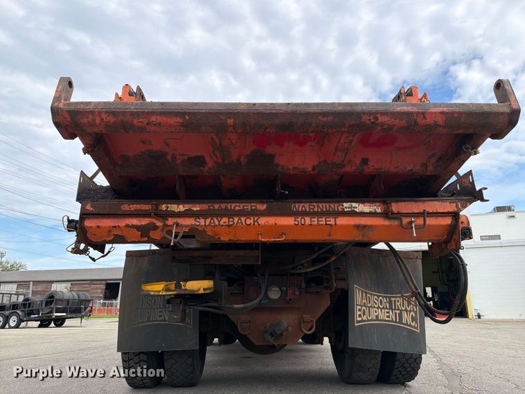 image for item FB5942 2009 International WorkStar 7400 dump truck