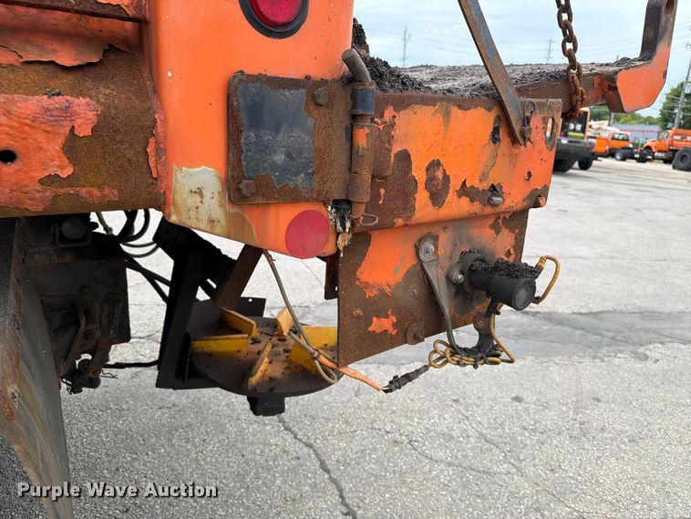 image for item FB5942 2009 International WorkStar 7400 dump truck