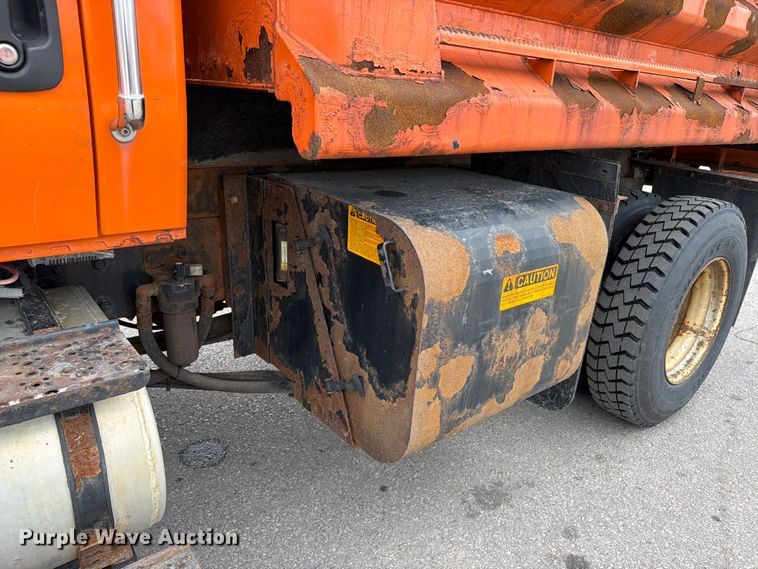 image for item FB5942 2009 International WorkStar 7400 dump truck