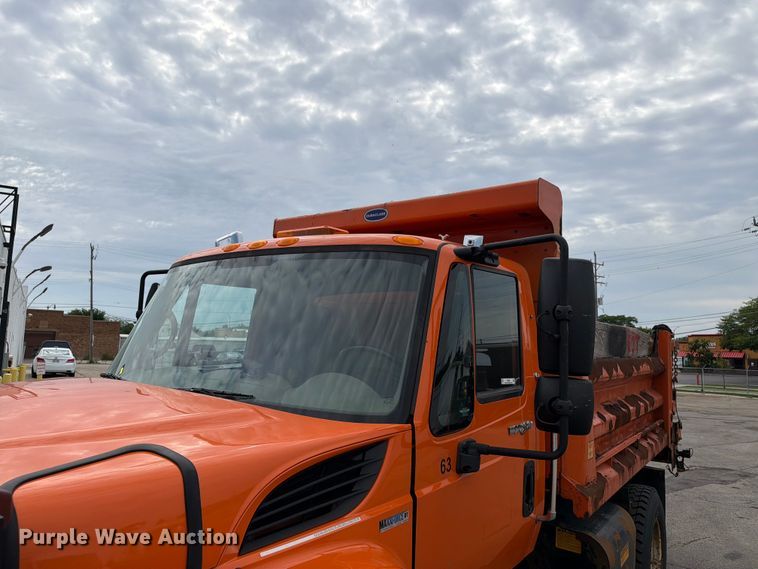 image for item FB5942 2009 International WorkStar 7400 dump truck