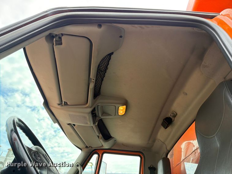 image for item FB5942 2009 International WorkStar 7400 dump truck