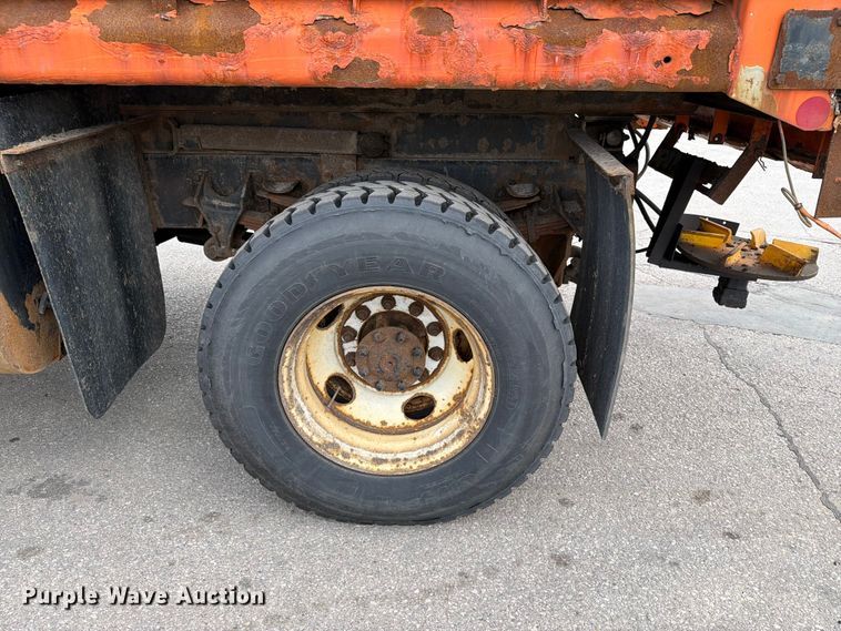 image for item FB5942 2009 International WorkStar 7400 dump truck