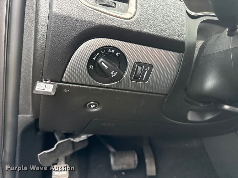 image for item FB6875 2019 Dodge Durango SUV