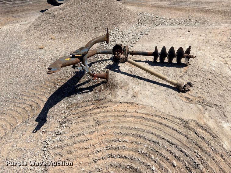 image for item FB8290 Ford 905 post hole digger