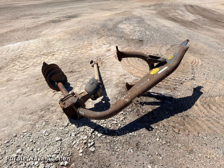 image for item FB8290 Ford 905 post hole digger