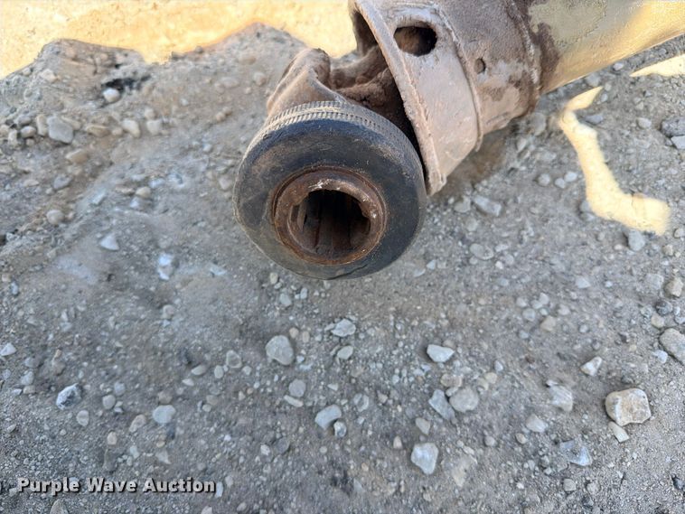image for item FB8290 Ford 905 post hole digger