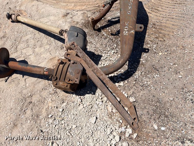 image for item FB8290 Ford 905 post hole digger