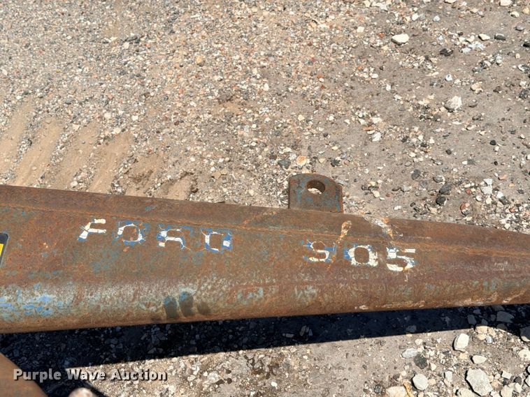 image for item FB8290 Ford 905 post hole digger
