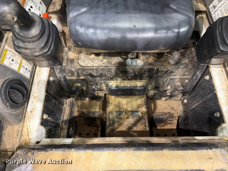 image for item FC3288 2011 Bobcat S185 skid steer loader