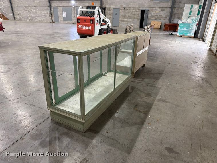 image for item FC3289 (2) display cases