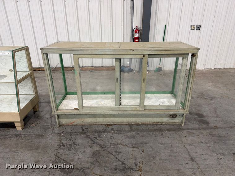 image for item FC3289 (2) display cases