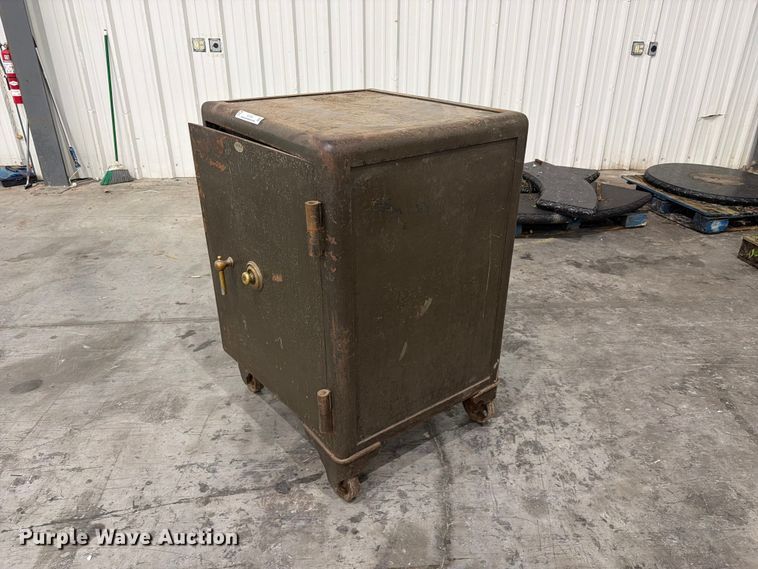 image for item FC3294 Safe