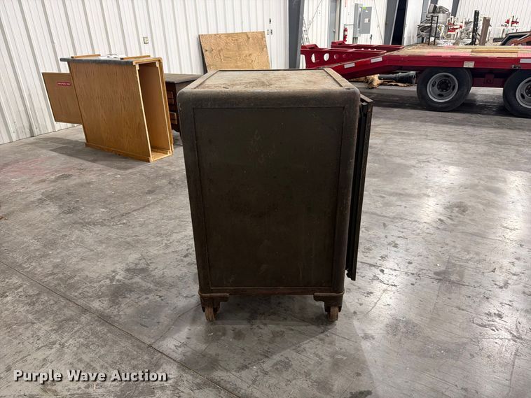 image for item FC3294 Safe