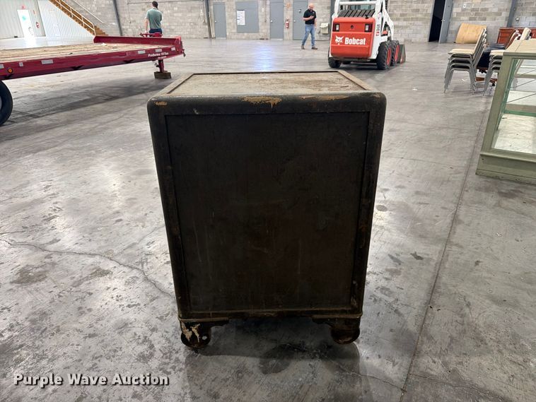 image for item FC3294 Safe