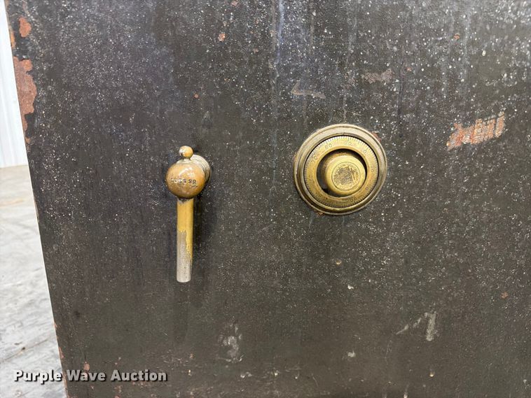 image for item FC3294 Safe