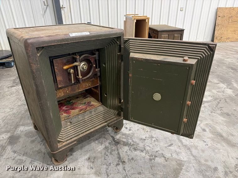 image for item FC3294 Safe