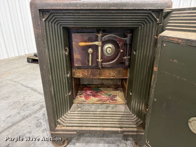 image for item FC3294 Safe