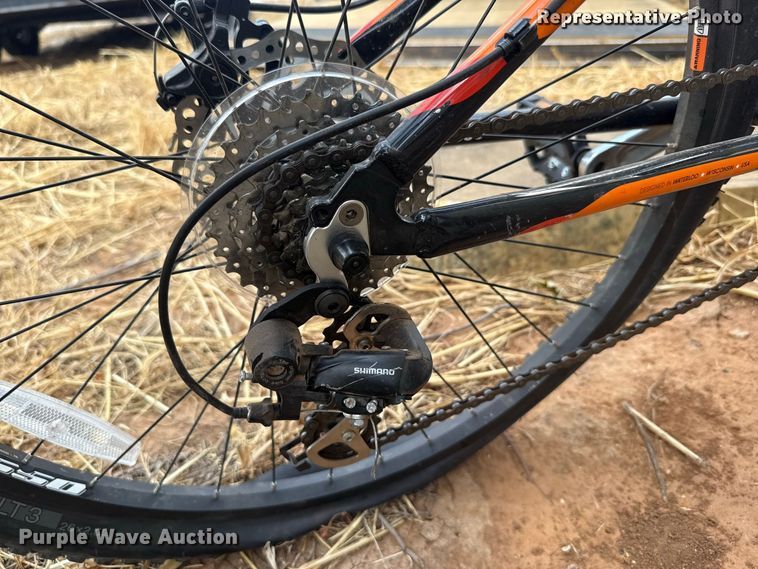 image for item FC4170 (5) Trek 3500 bicycles
