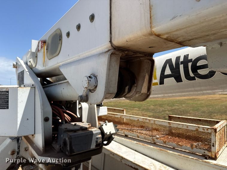image for item FC4200 2003 Ford F550 bucket truck