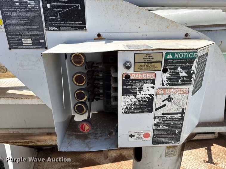 image for item FC4200 2003 Ford F550 bucket truck