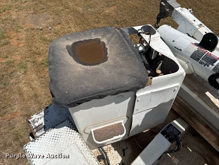 image for item FC4200 2003 Ford F550 bucket truck
