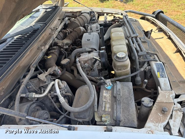 image for item FC4200 2003 Ford F550 bucket truck