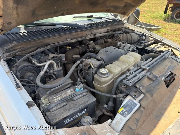 image for item FC4200 2003 Ford F550 bucket truck