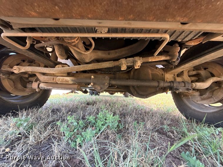 image for item FC4200 2003 Ford F550 bucket truck