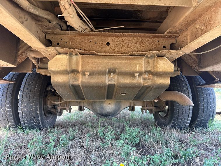 image for item FC4200 2003 Ford F550 bucket truck
