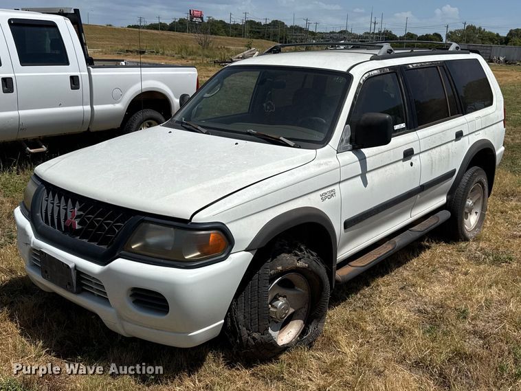 2000 Mitsubishi Montero Sport SUV