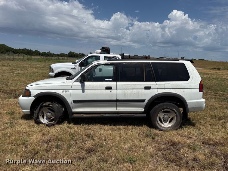 image for item FC4202 2000 Mitsubishi Montero Sport SUV