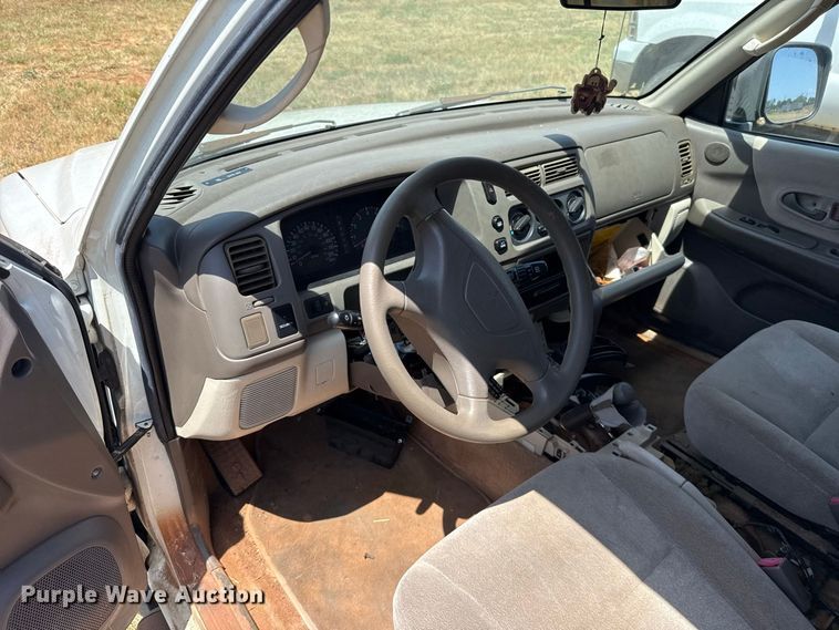 image for item FC4202 2000 Mitsubishi Montero Sport SUV