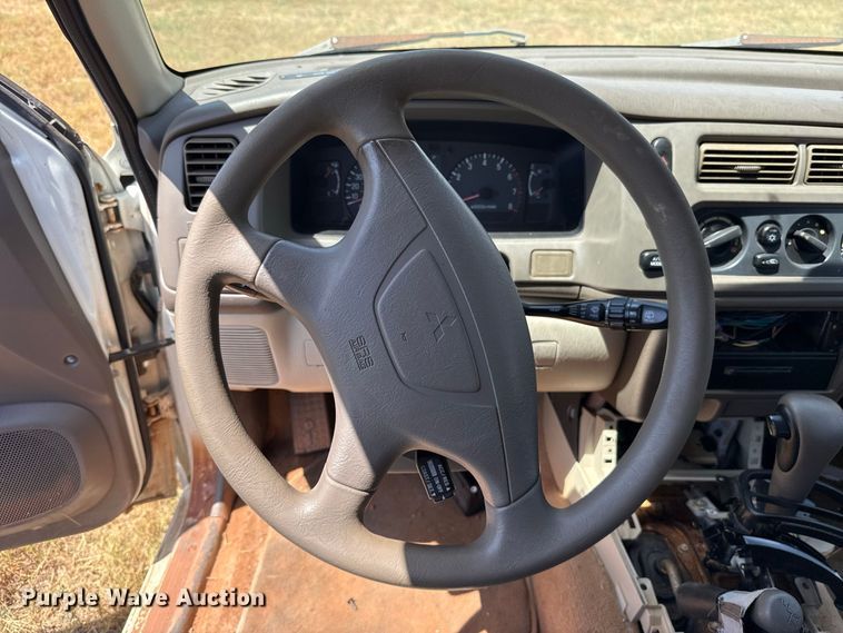 image for item FC4202 2000 Mitsubishi Montero Sport SUV