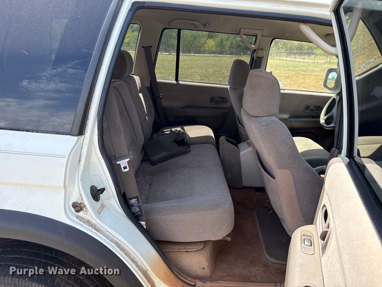 image for item FC4202 2000 Mitsubishi Montero Sport SUV