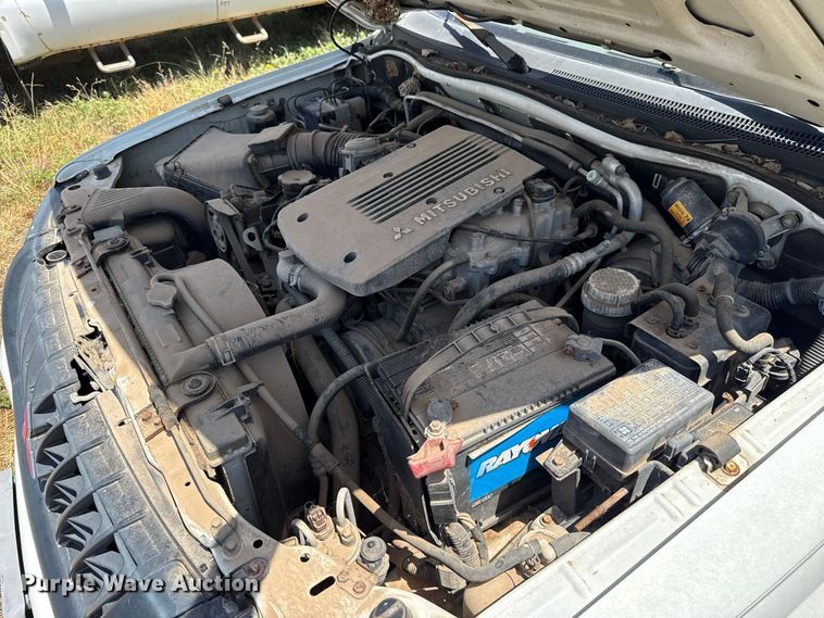 image for item FC4202 2000 Mitsubishi Montero Sport SUV
