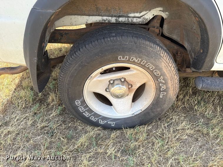 image for item FC4202 2000 Mitsubishi Montero Sport SUV