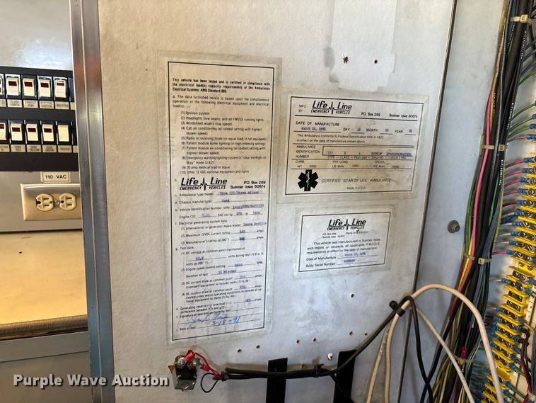 image for item FG0597 2002 Ford E450 Super Duty ambulance