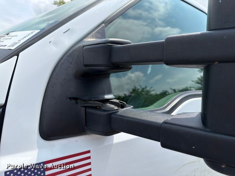 image for item FH6256 2012 Ford F550 Super Duty XL Crew Cab service truck