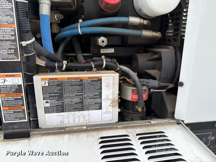image for item FH6256 2012 Ford F550 Super Duty XL Crew Cab service truck