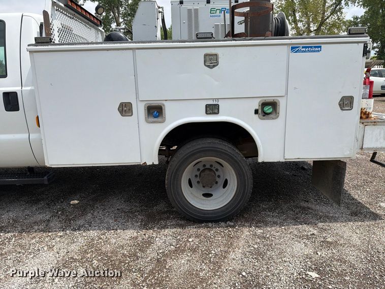 image for item FH6256 2012 Ford F550 Super Duty XL Crew Cab service truck