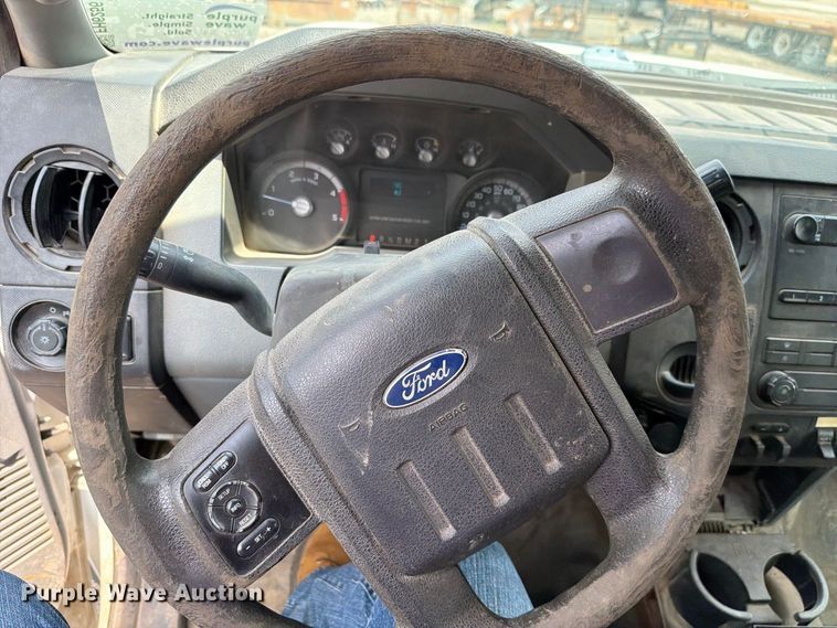image for item FH6256 2012 Ford F550 Super Duty XL Crew Cab service truck