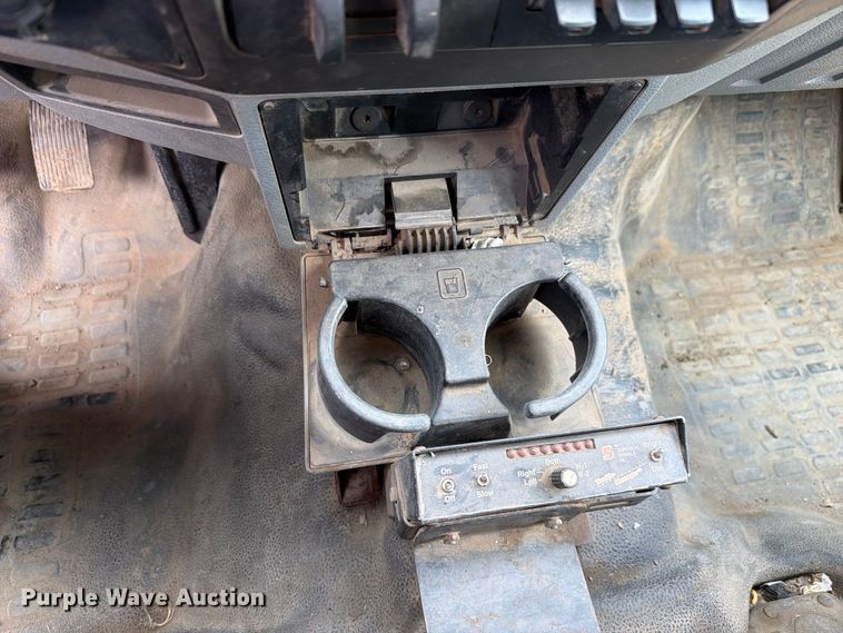 image for item FH6256 2012 Ford F550 Super Duty XL Crew Cab service truck