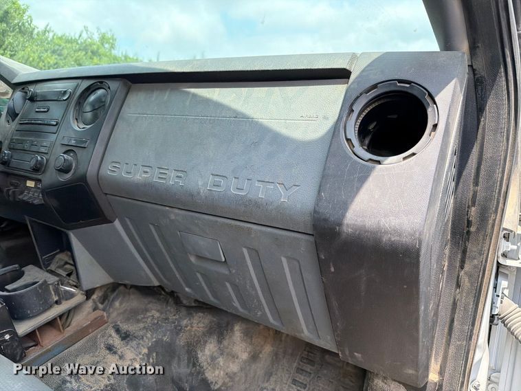image for item FH6256 2012 Ford F550 Super Duty XL Crew Cab service truck