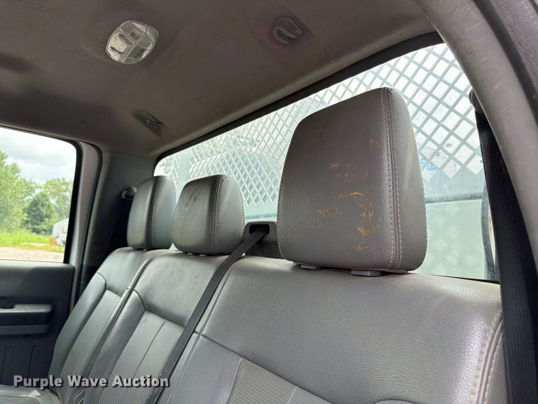 image for item FH6256 2012 Ford F550 Super Duty XL Crew Cab service truck