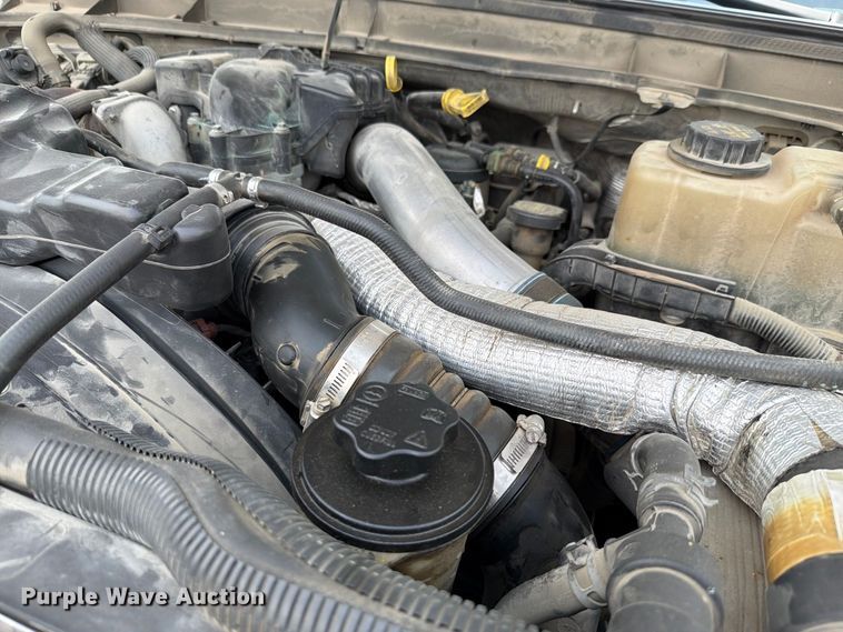 image for item FH6256 2012 Ford F550 Super Duty XL Crew Cab service truck