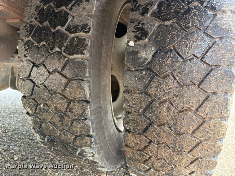 image for item FH6256 2012 Ford F550 Super Duty XL Crew Cab service truck
