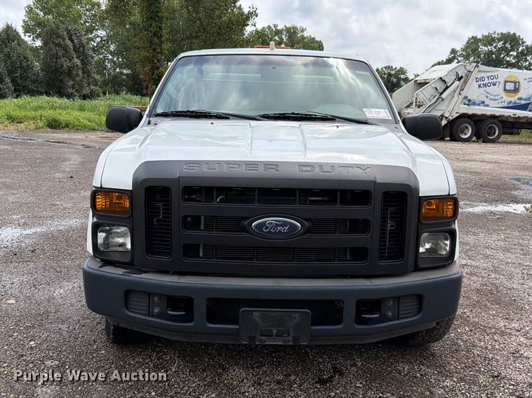 image for item FH6257 2009 Ford F250 Super Duty XL Ext. Cab animal control pickup truck